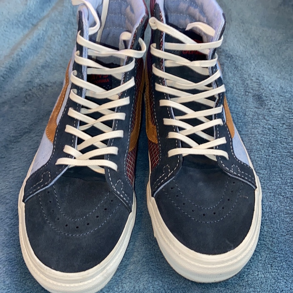Vans - Picture 5 of 5